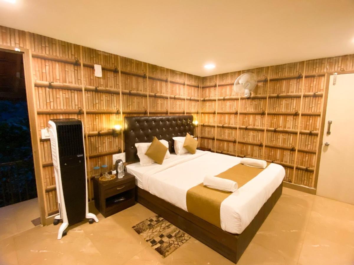 Misty Rain Estate Hotel Madikeri Ngoại thất bức ảnh
