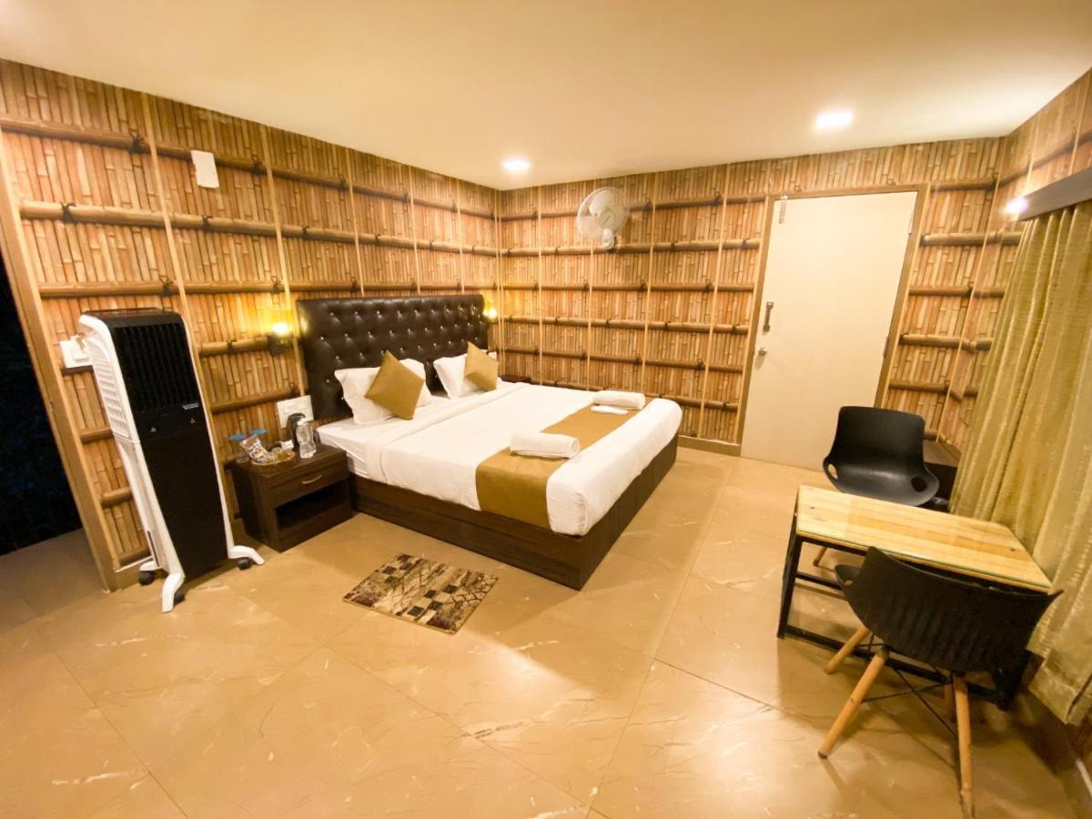 Misty Rain Estate Hotel Madikeri Ngoại thất bức ảnh