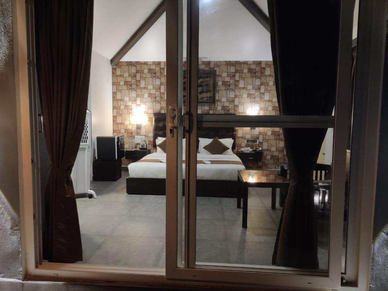 Misty Rain Estate Hotel Madikeri Ngoại thất bức ảnh