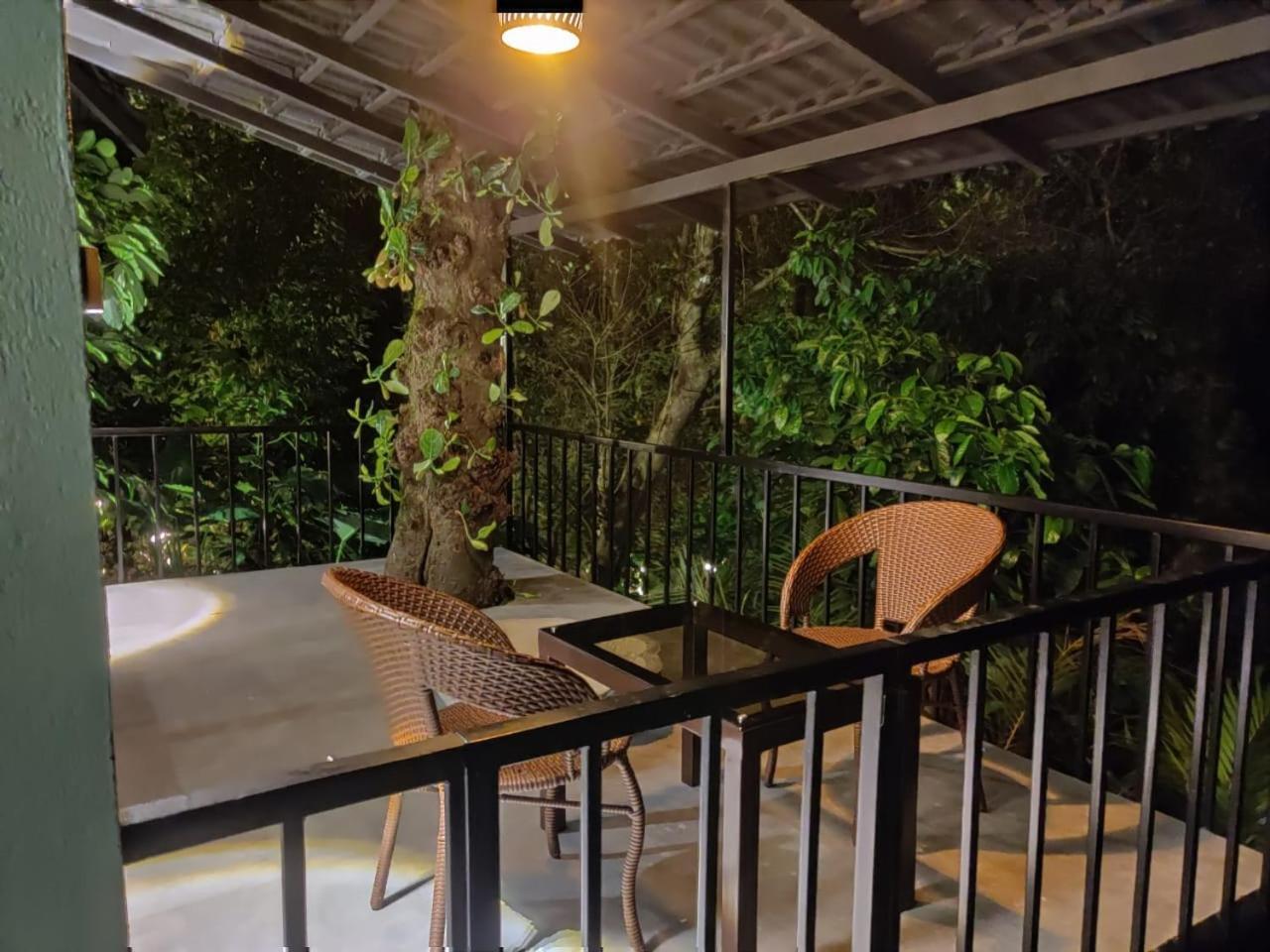 Misty Rain Estate Hotel Madikeri Ngoại thất bức ảnh