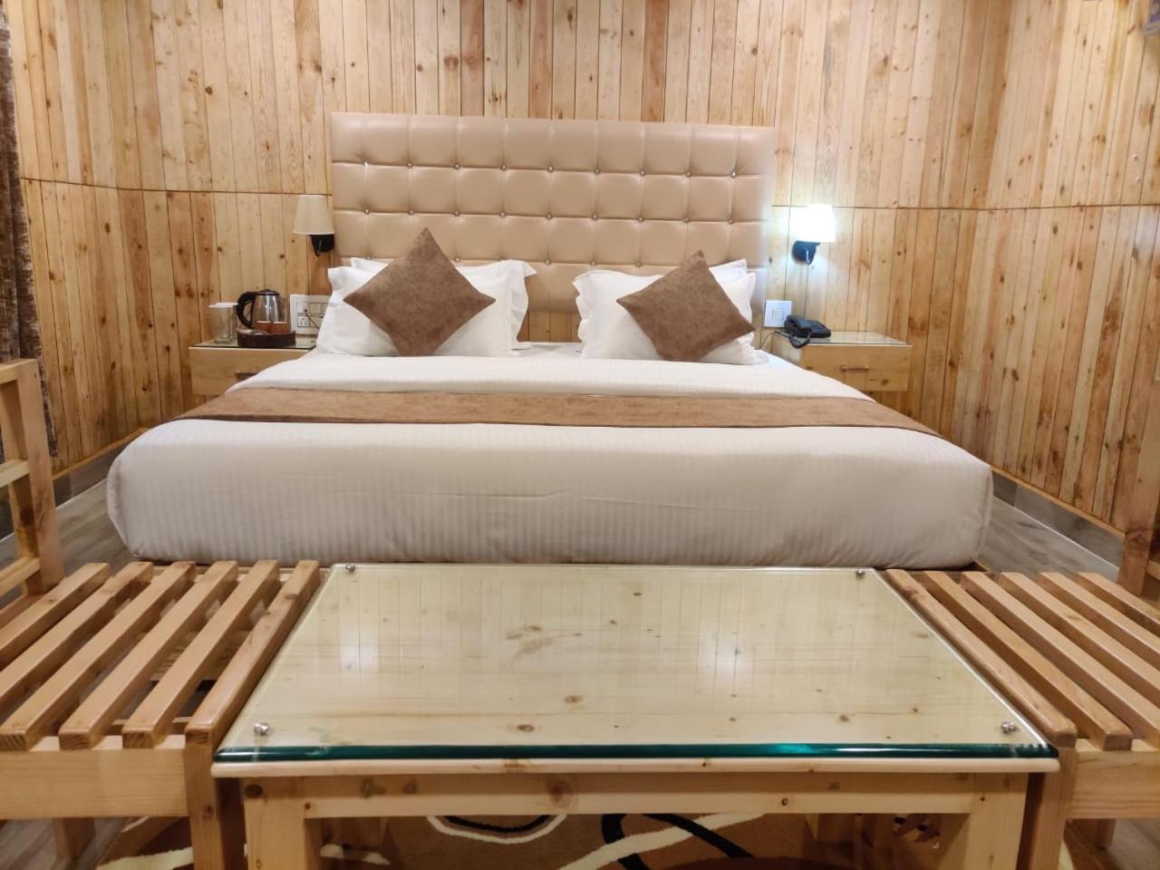 Misty Rain Estate Hotel Madikeri Ngoại thất bức ảnh